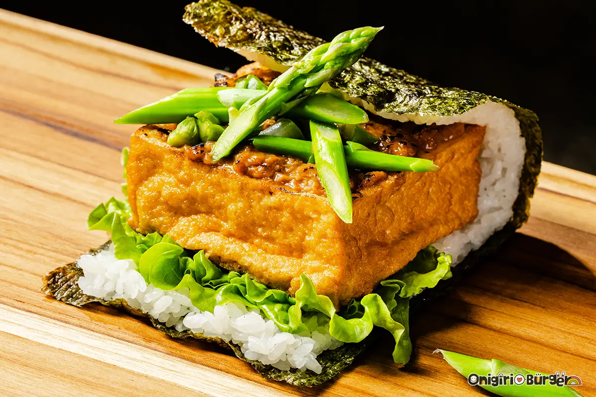 関西国際空港に「ベジタリアン」おにぎりバーガーが新登場!日本の食文化とベジタリアンの調和「和ヴィーガン」への挑戦